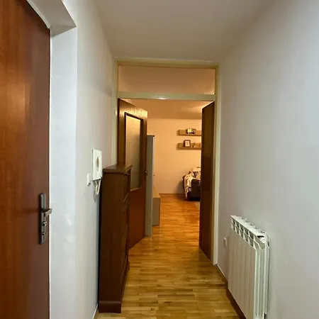 Prostrani Stan Apartman Tuzla